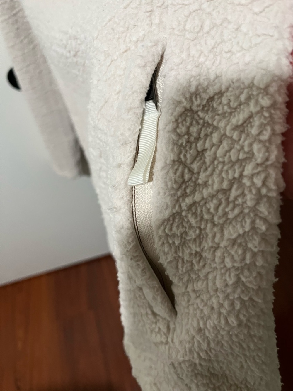 Patagonia Women's Diamond Capra Hoody - Picture 4 of 8